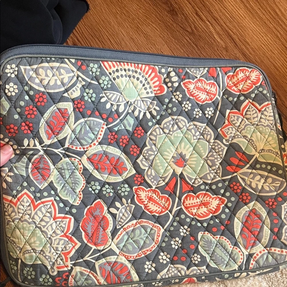 Vera Bradley Quilted Sleeve in Nomadic Floral